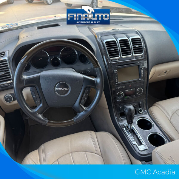 GMC Acadia - Imagen 2