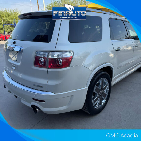 GMC Acadia - Imagen 7