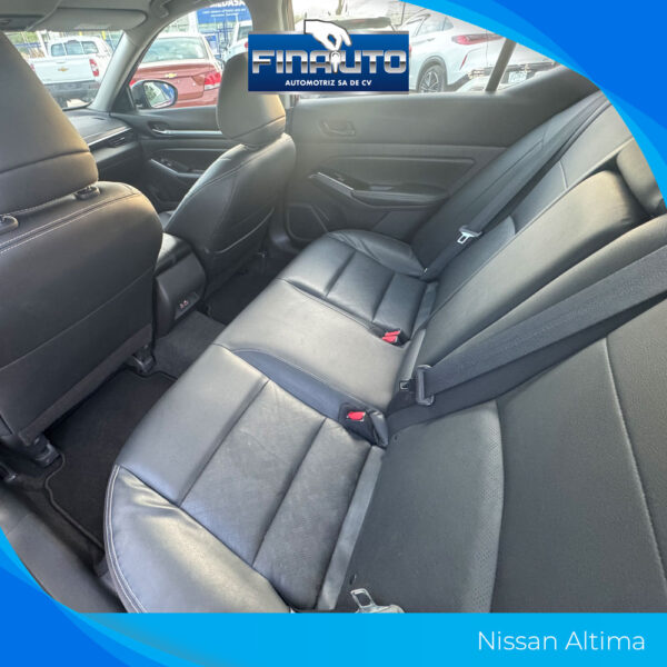 Nissan Altima - Imagen 2