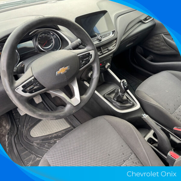 Chevrolet Onix - Imagen 13