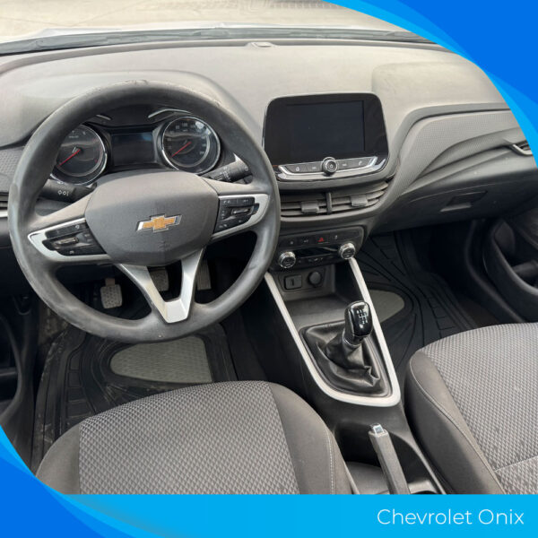 Chevrolet Onix - Imagen 12