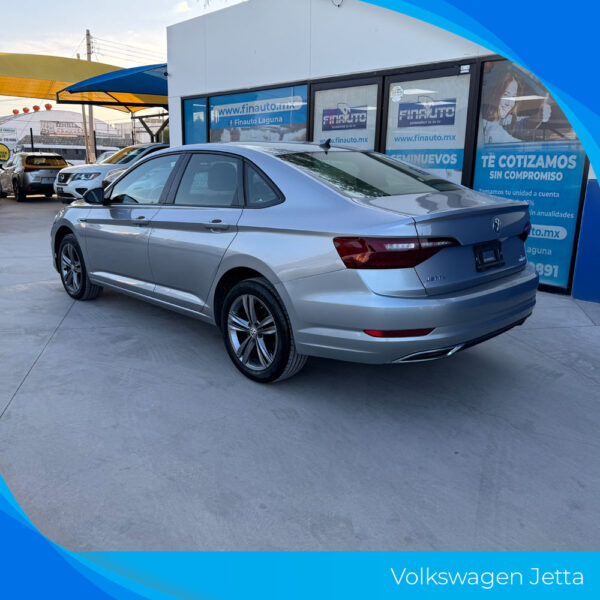 Volkswagen Jetta - Imagen 17
