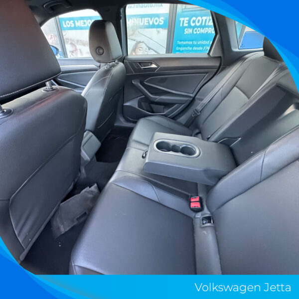 Volkswagen Jetta - Imagen 6